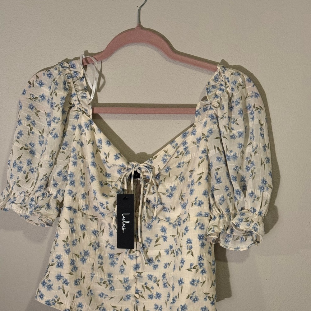 Lulu's Cream and Blue Floral Puff Sleeve Blouse